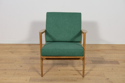 Mid Century Oak Armchair Model 300-139 from Swarzędz Factory, 1960s - Image 3