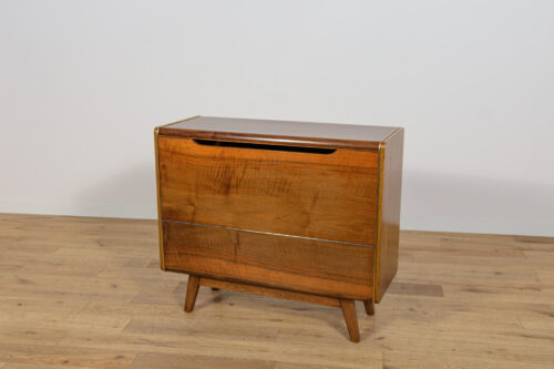 Mid-Century Model U391 Bar Cabinet by Bohumil Landsman for Jitona, 1960s
