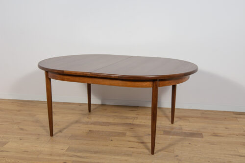 Mid-Century Oval Dining Table in Teak from G-Plan, United Knigdom, 1960s