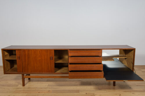Mid-Century Teak Sideboard by Nils Jonsson for Hugo Troeds, Sweden, 1960s - Image 8