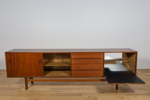 Mid-Century Teak Sideboard by Nils Jonsson for Hugo Troeds, Sweden, 1960s - Image 9