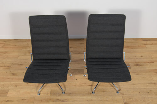 Mid Century SAS Copenhagen Airport Lounge Chairs by Jens Ammunsen for Fritz Hansen, Denmark, 1980s, Set of 2 - Image 4