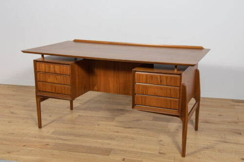 Mid-Century Freestanding Teak Desk, 1960s