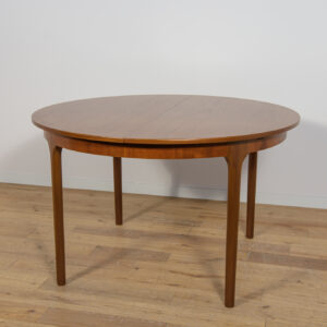 Mid-Century Round Extendable Dining Table from McIntosh, United Knigdom, 1960s