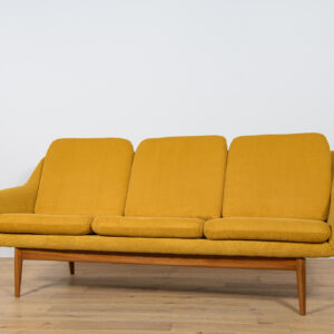 Sofa trzyosobowa, proj. Gerhard Berg, Hjelle, Norwegia, lata 60