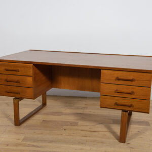 Wolnostojące biurko, proj. Torben Valeur & Henning Jensen, Dyrlund, Dania, lata 60