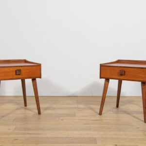 Para stolików nocnych, proj. I. Kofod-Larsen, G-Plan, Wielka Brytania, lata 60