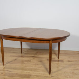 Mid-Century Modern Teak Oval Dining Table from G-Plan, United Kngdom, 1960s