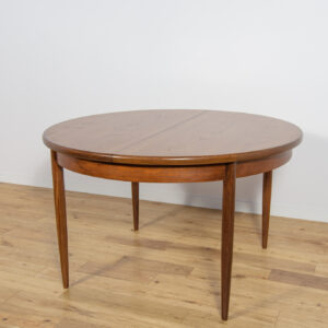 Okrągły rozkładany stół, G-Plan, Wielka Brytania, lata 60
