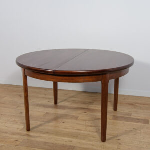 Mid-Century Round Extendable Dining Table, United Kingdom, 1960s.